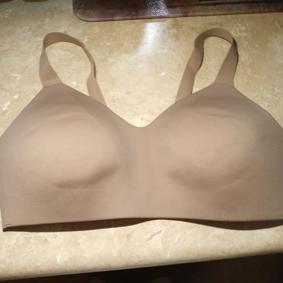 Lululemon bra